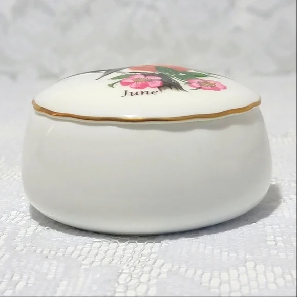 Vintage Enesco June White Porcelain Trinket Jewelry Accessories Storage Box Storage & Organization